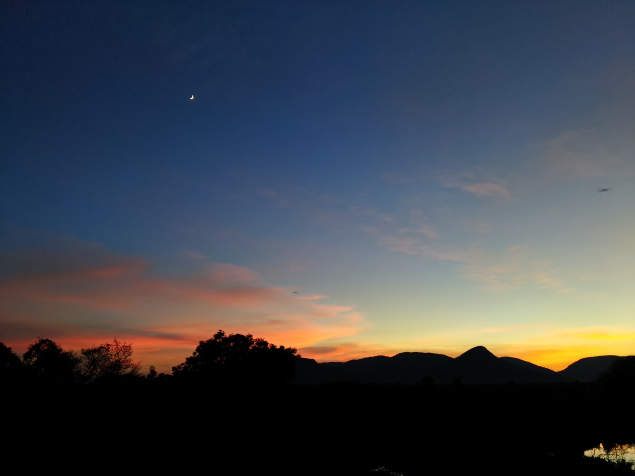 Sunset and the moon. Free Landscapes photos