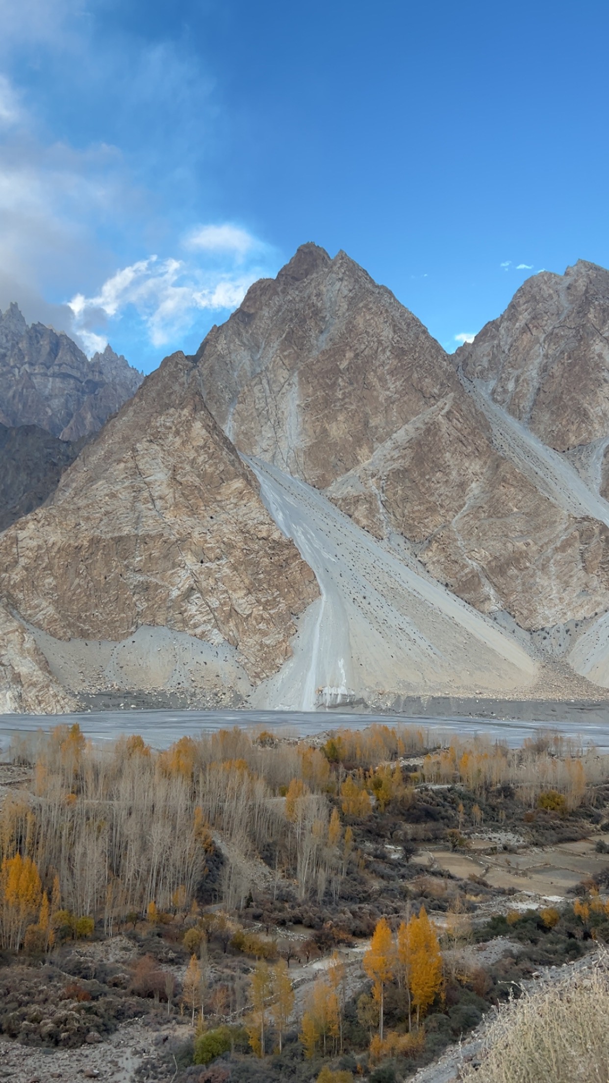 Passu Cones Pakistan. Free Landscapes photos