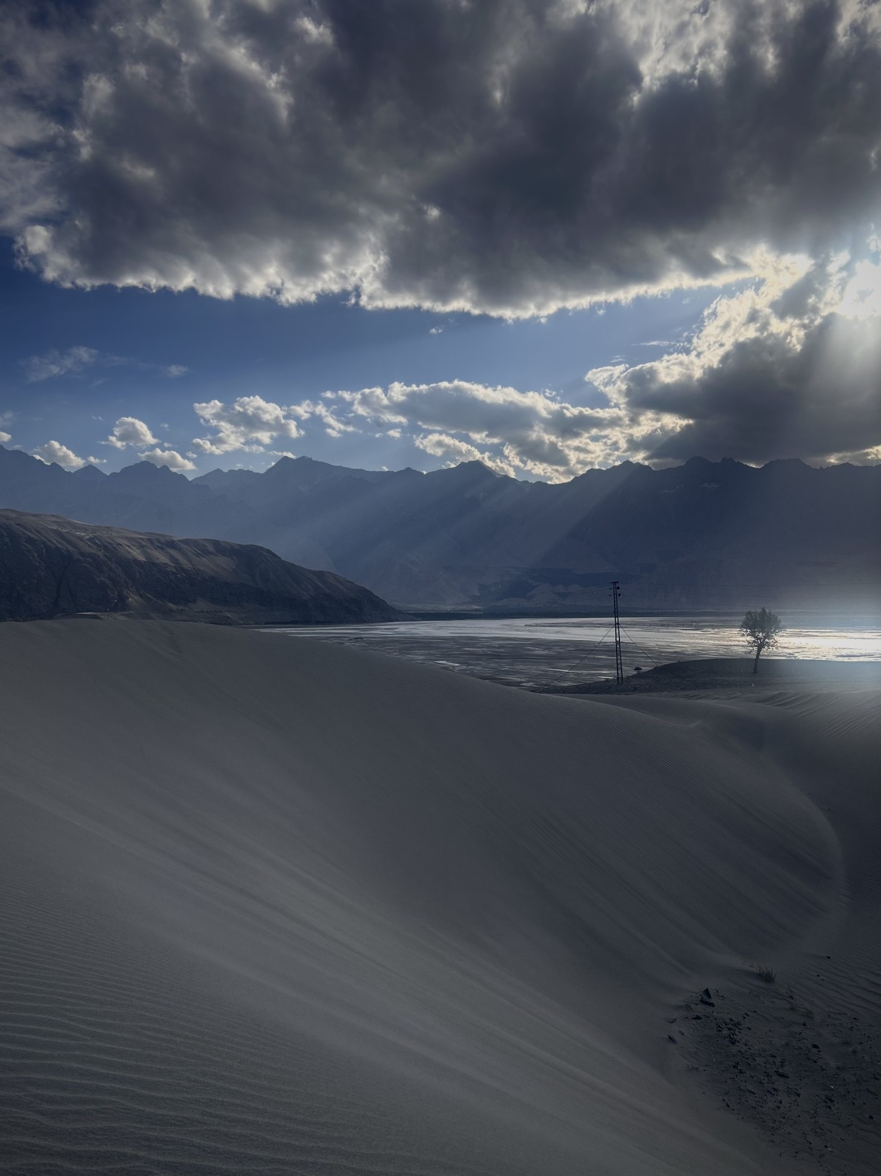 Sarfranga desert. Free Landscapes photos