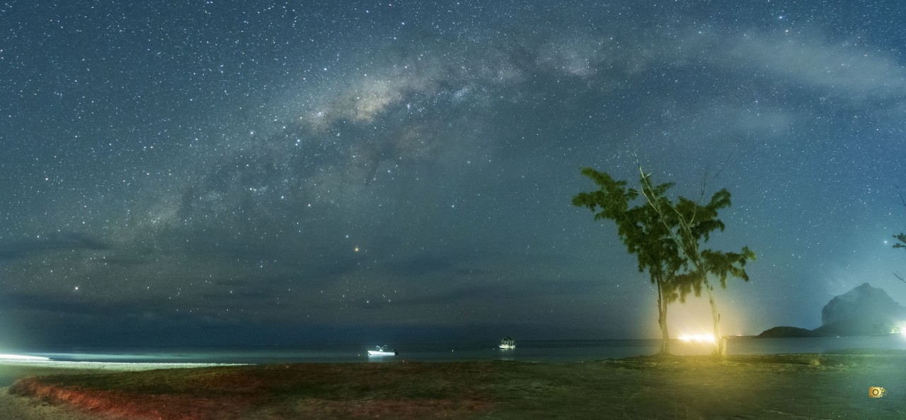 Milkyway Over Le Morne Brabant. Free Skies photos